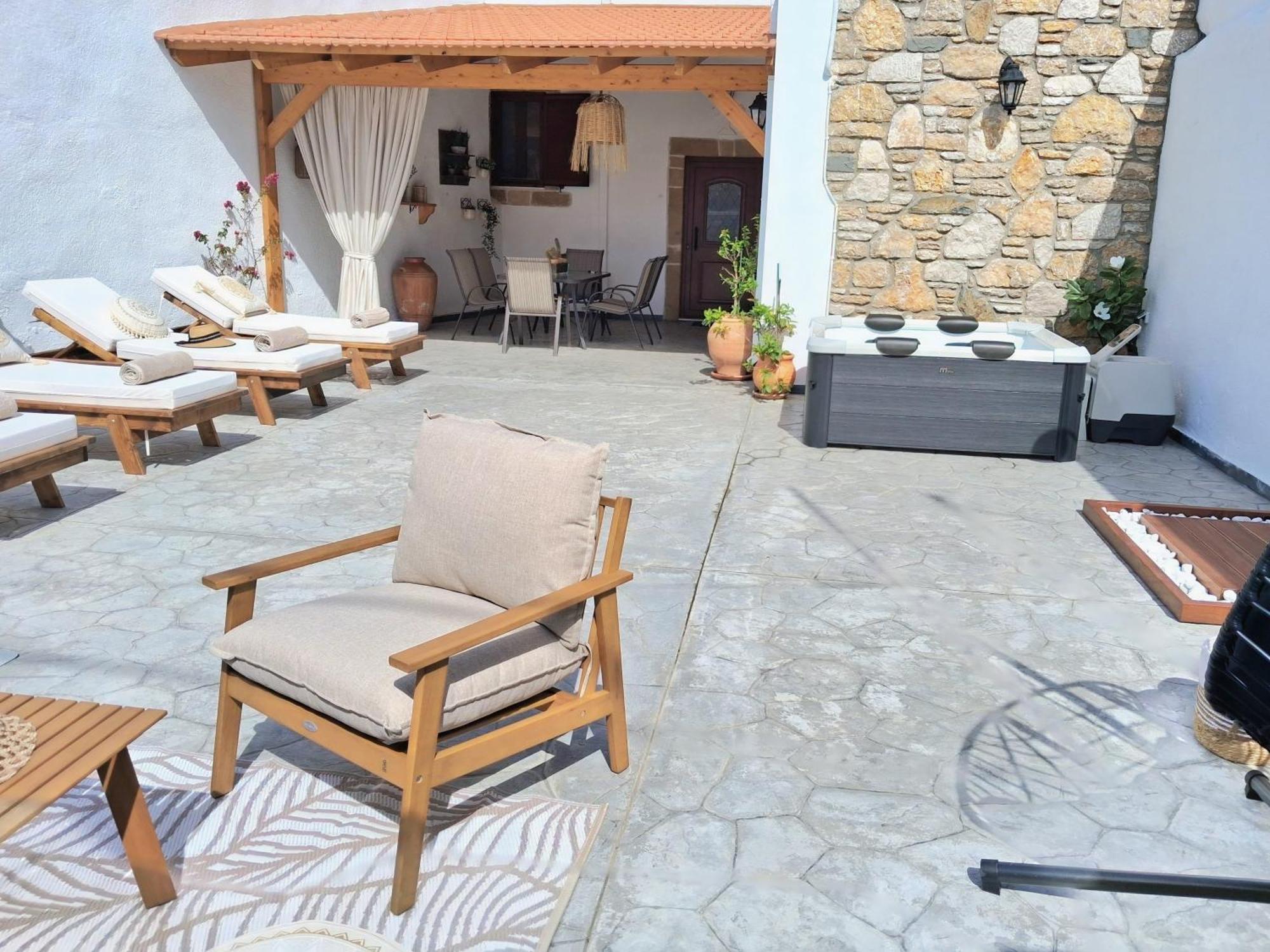 La Casa Di Fina * Archangelos (Rhodes)